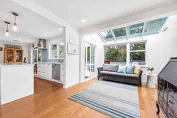 3 Ashdown Way, Silverstream