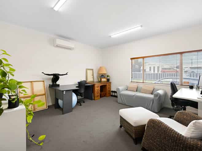 Functional mix of office, warehouse, and yard