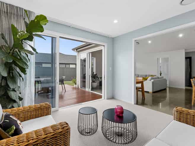 8 Horton Close, Frimley