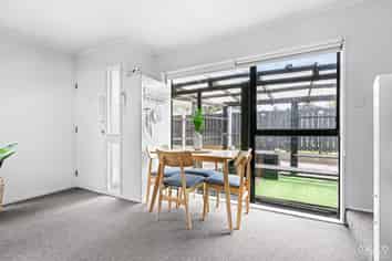 3/24 Mason Street, Moera