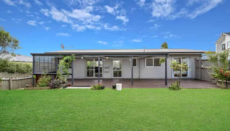 44 Bond Crescent, Forrest Hill