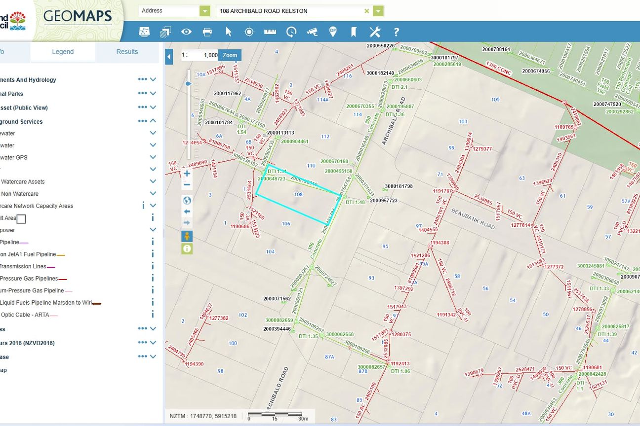 Unlock Kelston's Profit Potential: 6-Unit Project! - Więcej