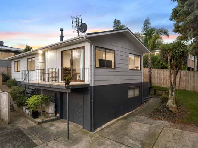 9 Sispara Place, Beach Haven