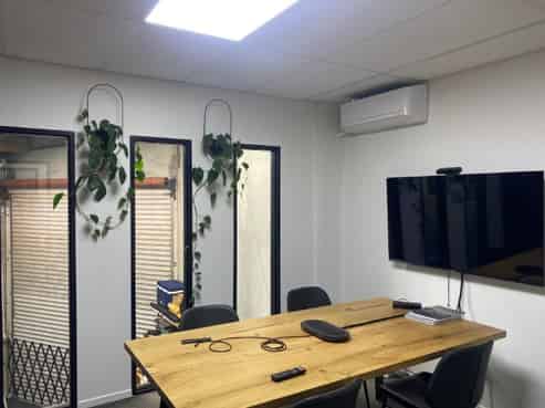 Quality Albany Office/Warehouse