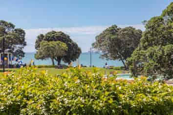 4/47 Tamaki Drive, Mission Bay