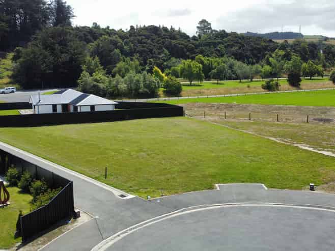 33 Franks Place, Outram