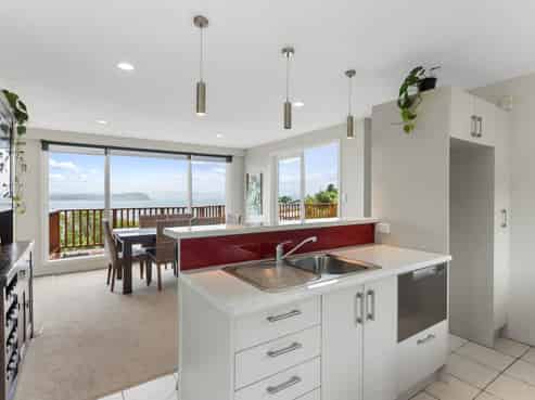1104 Whangaparaoa Road, Tindalls Beach