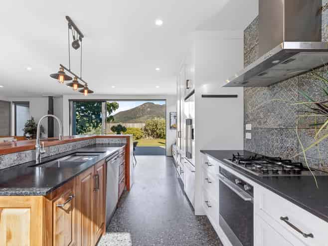 13 Isthmus Place, Lake Hawea