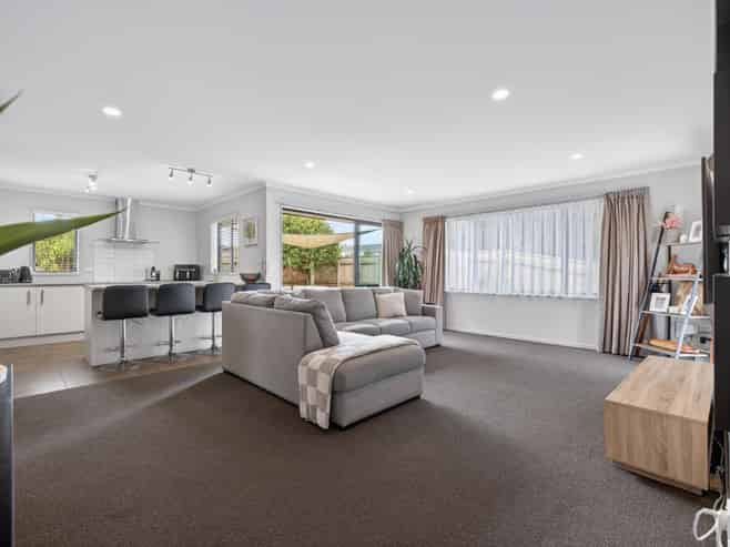 110a Church Street, West End