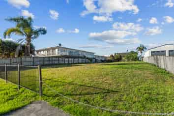 7A and B Davis Crescent, Paihia