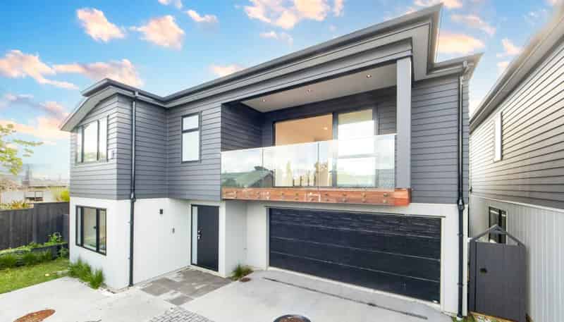 13D Rock Isle Road, Torbay