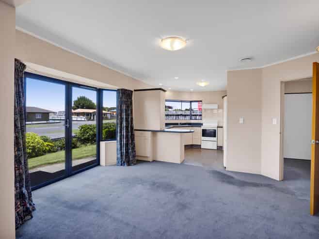 33 Orlando Street, Stratford