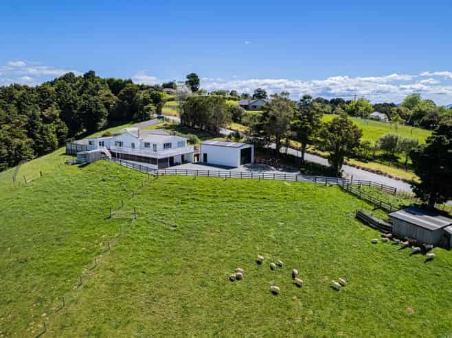 137 Going Road, MATARAU