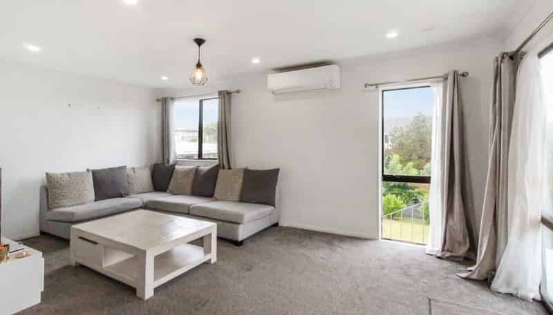 1/18 Coombe Ave, Otara