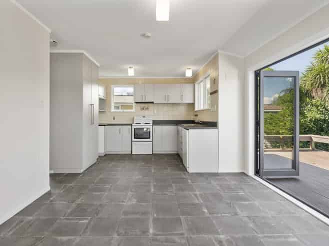 51 Pandora Avenue, Sunnybrook