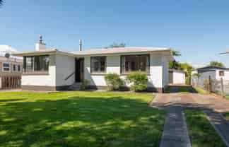 51 Pandora Avenue, Sunnybrook