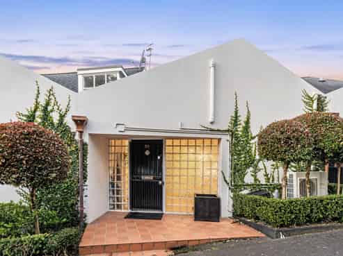 50 Scarborough Terrace, Parnell