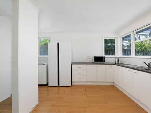 64 Tonar Street, Northcote