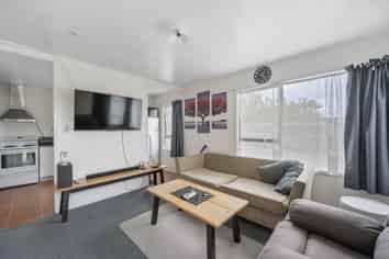 7 London Place, Tamatea