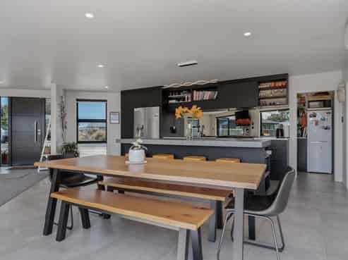 15D Madison Street, Carterton