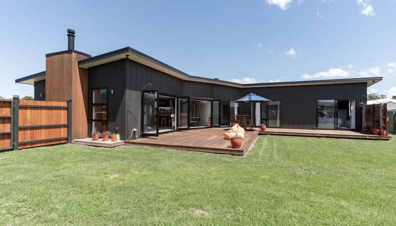 15D Madison Street, Carterton