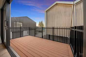 4/98 Walker Road, Point Chevalier