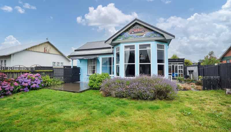 124 Pomona Street, Strathern