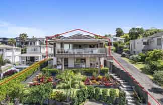 7 Commodore Parry Road, Castor Bay