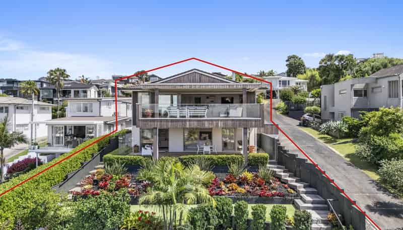 7 Commodore Parry Road, Castor Bay