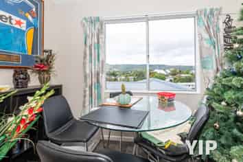 71A Larsen Crescent, Tawa