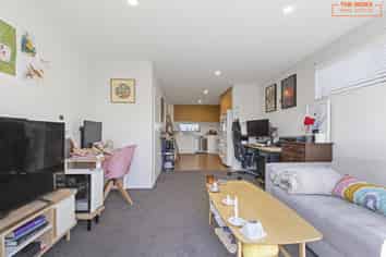 7/27 Bartlett Street, Riccarton