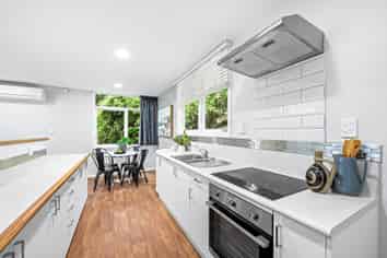 15 Elmslie Road, Pinehaven