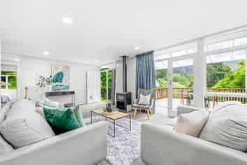 15 Elmslie Road, Pinehaven