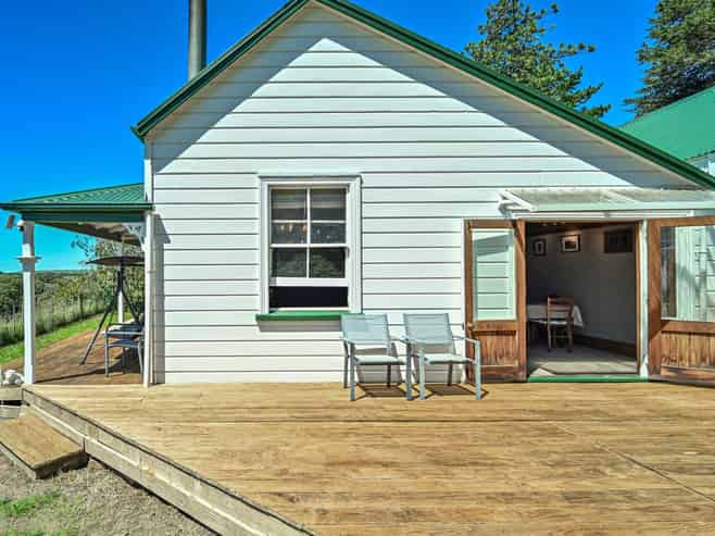 3439 State Highway 50, Maraekakaho