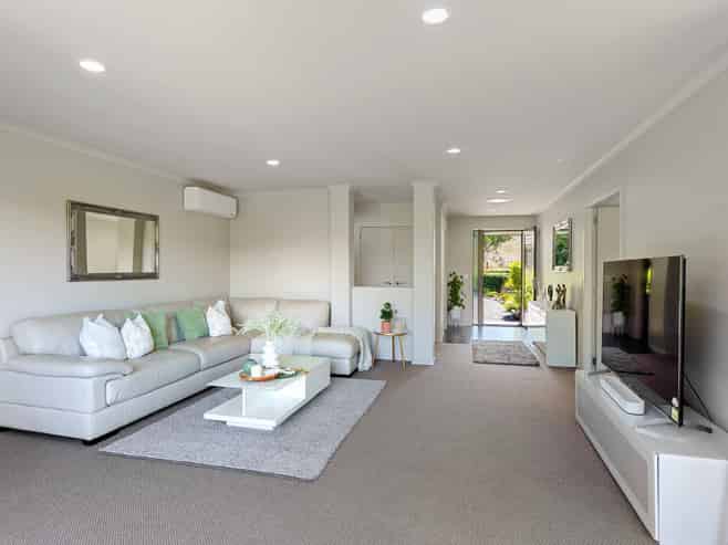 9 Angus Way, PARAPARAUMU