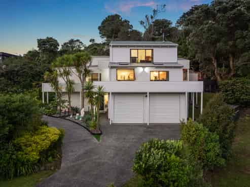 2 Rajan Place, Hillsborough