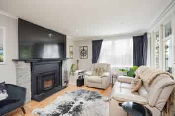 204 Crawford Street, Glengarry