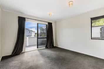 25 Tukanae Street, Strathmore Park