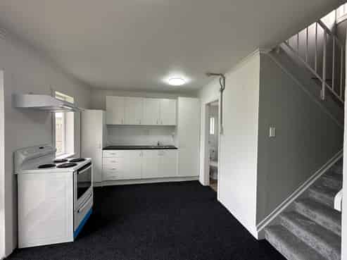 36B Wakefield Road, Mangere East