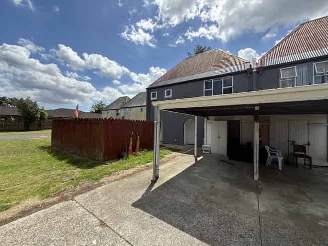 36B Wakefield Road, Mangere East