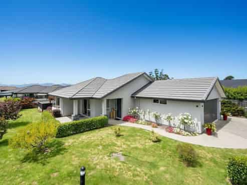 11 Les Wakefield Road, Mapua