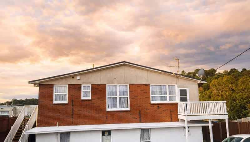 1/353 West Coast Road, Glen Eden