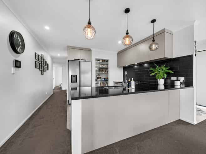 33 HARRY RICHARDS WAY, Pokeno