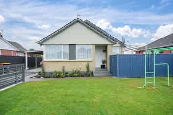 54 Conway Crescent, Glengarry