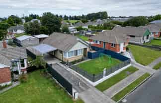 54 Conway Crescent, Glengarry