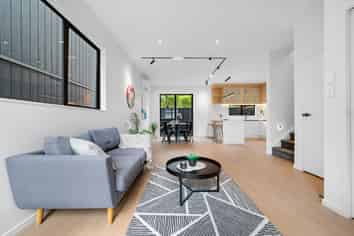 2/23 Wanaka Place, Pakuranga Heights