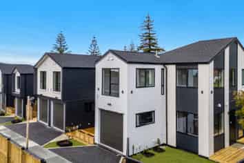 2/23 Wanaka Place, Pakuranga Heights