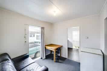 1/318 Portsmouth Road, Flaxmere