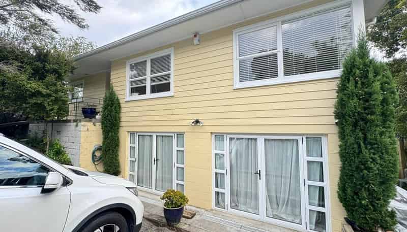 4 Easton Park Parade, Glenfield