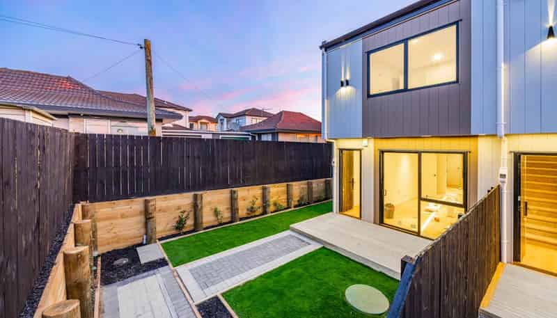 Lot 8/9 Grande Vue Road, Papatoetoe